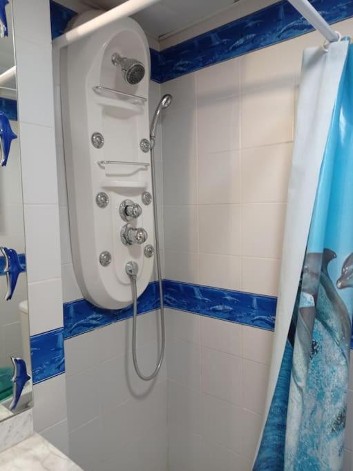 Piso Primera Linea De Mar Lägenhet Empuriabrava Exteriör bild